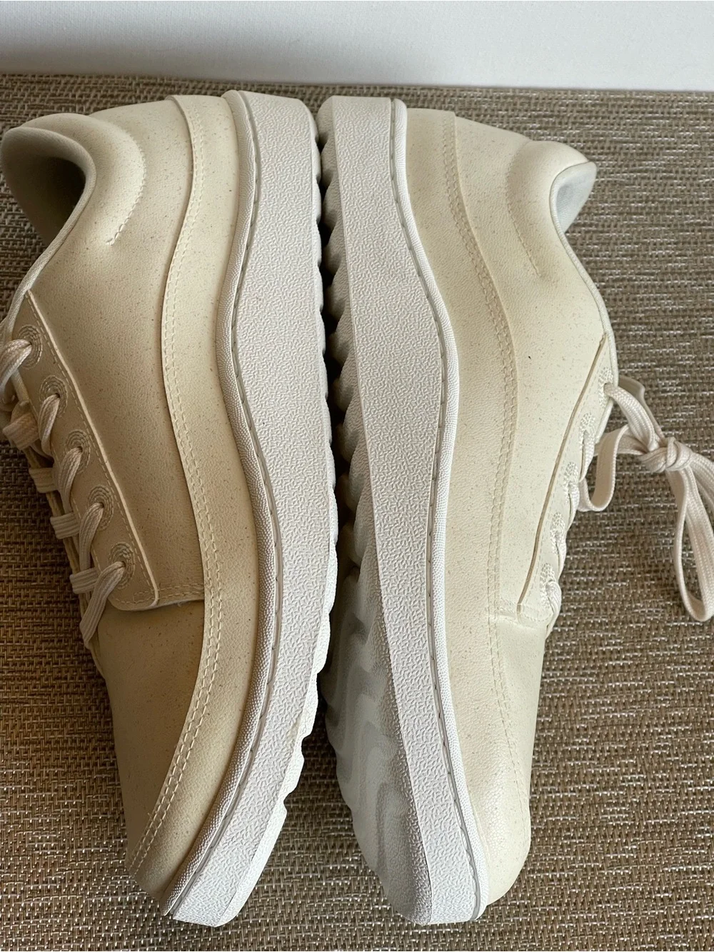 NEW ALLBIRDS PLANT PACER CLASSIC EDITION VEGAN LEATHER SNEAKER WOMENS SIZE 9 - Picture 9 of 14